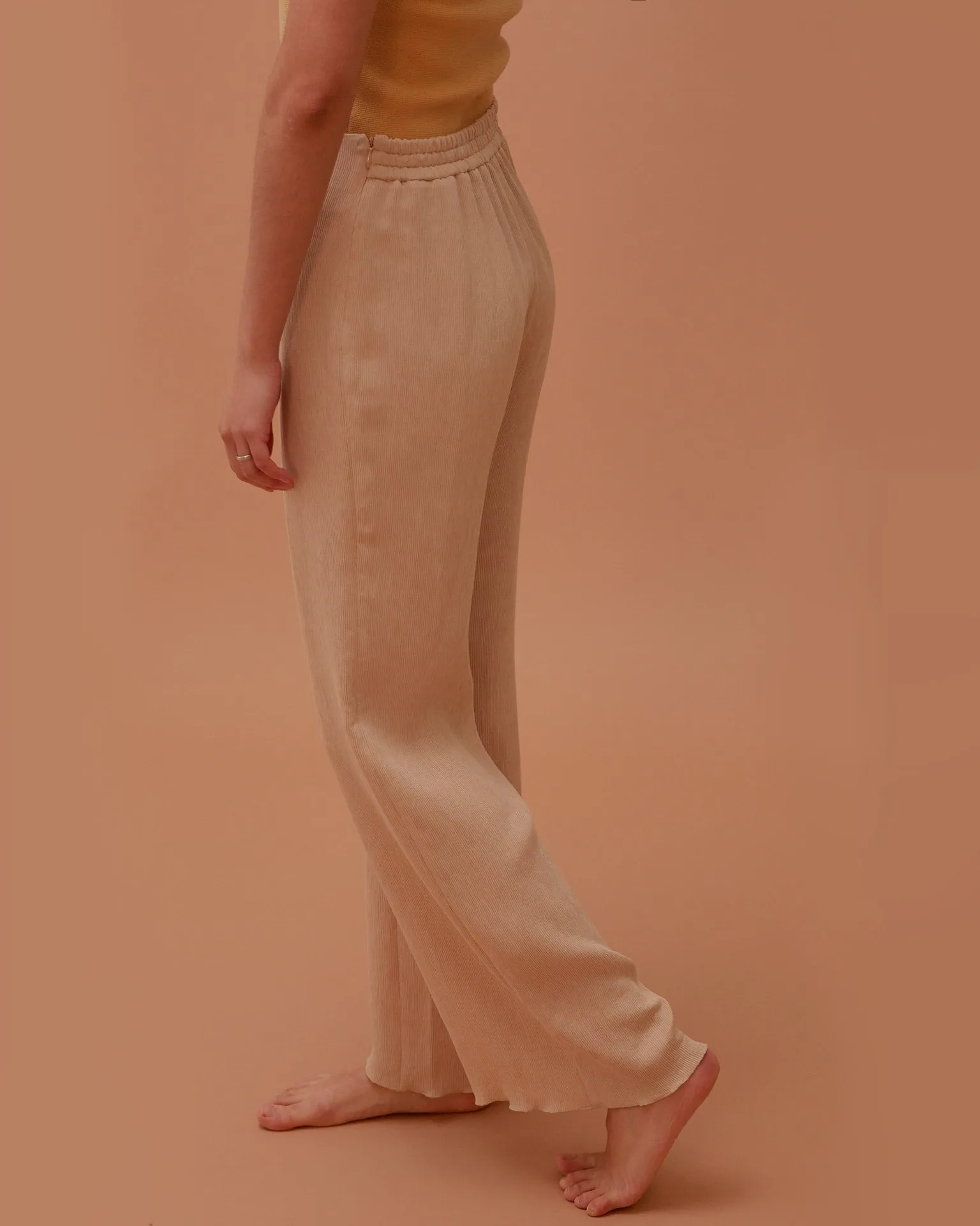 Accordion Pants / Sand Beige