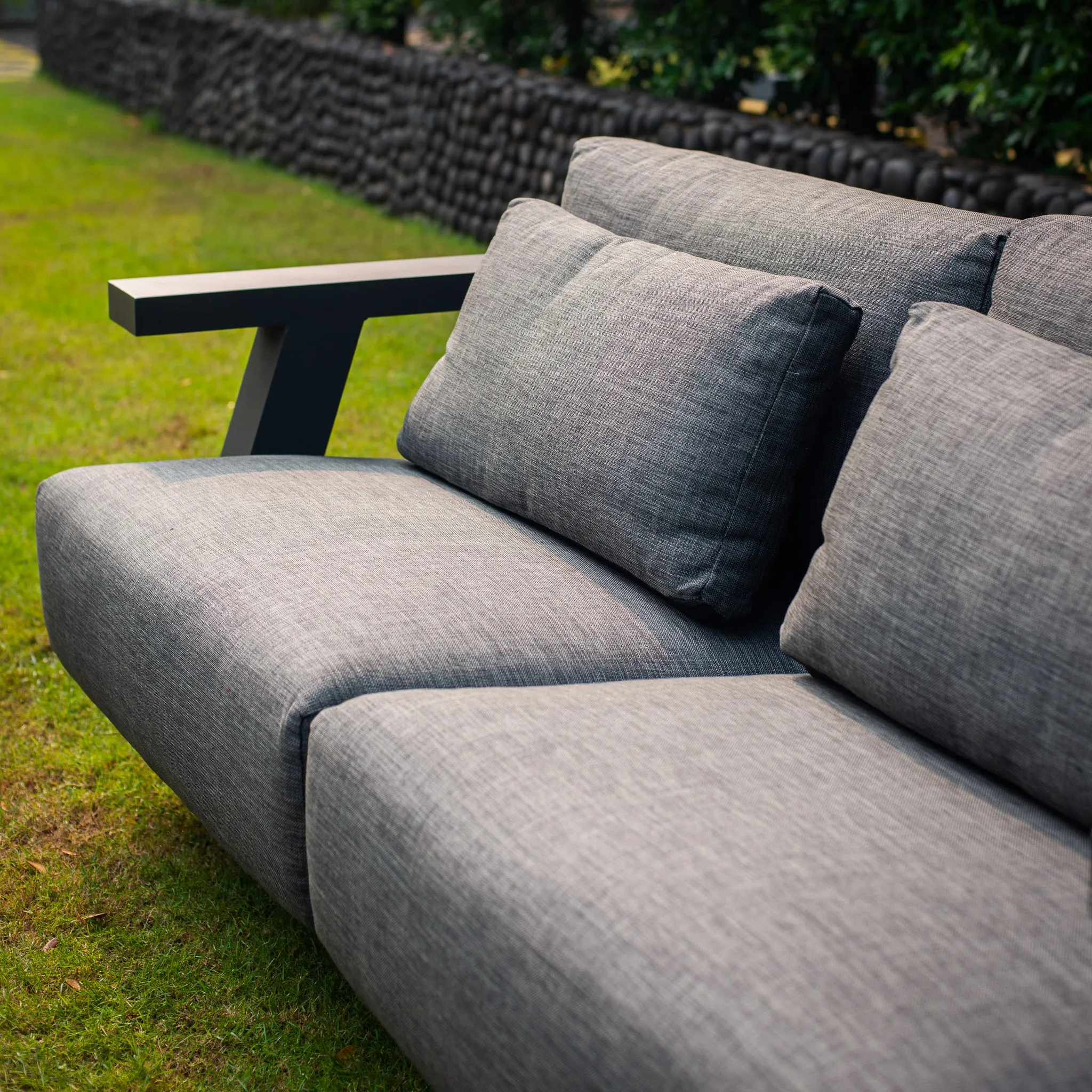 Iconic 2 Seat Sofa Set with HPL Table in Anthracite