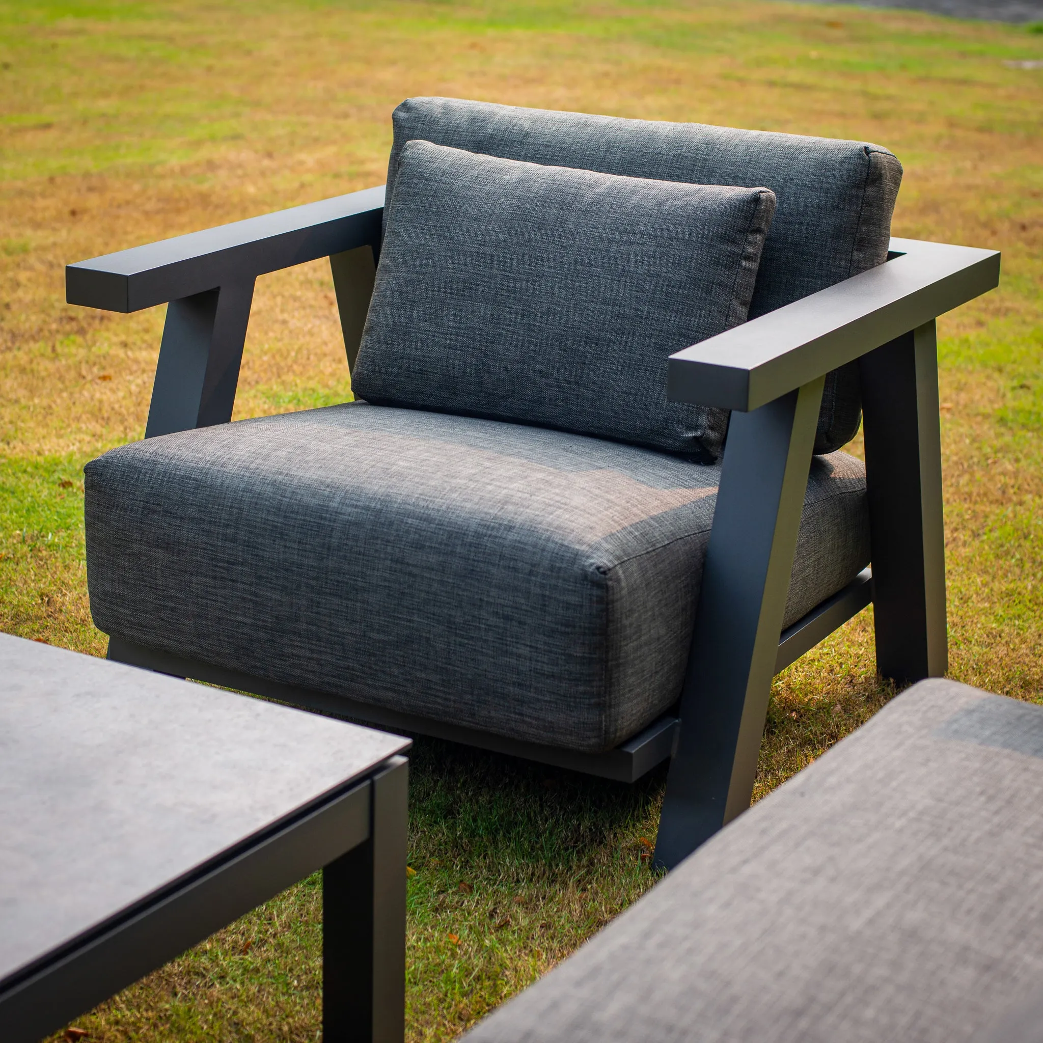 Iconic 2 Seat Sofa Set with HPL Table in Anthracite