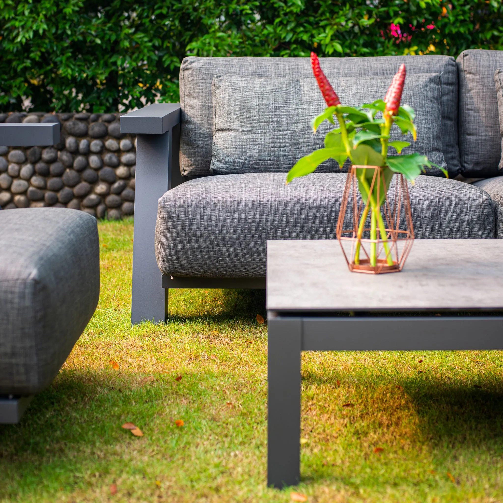 Iconic 2 Seat Sofa Set with HPL Table in Anthracite