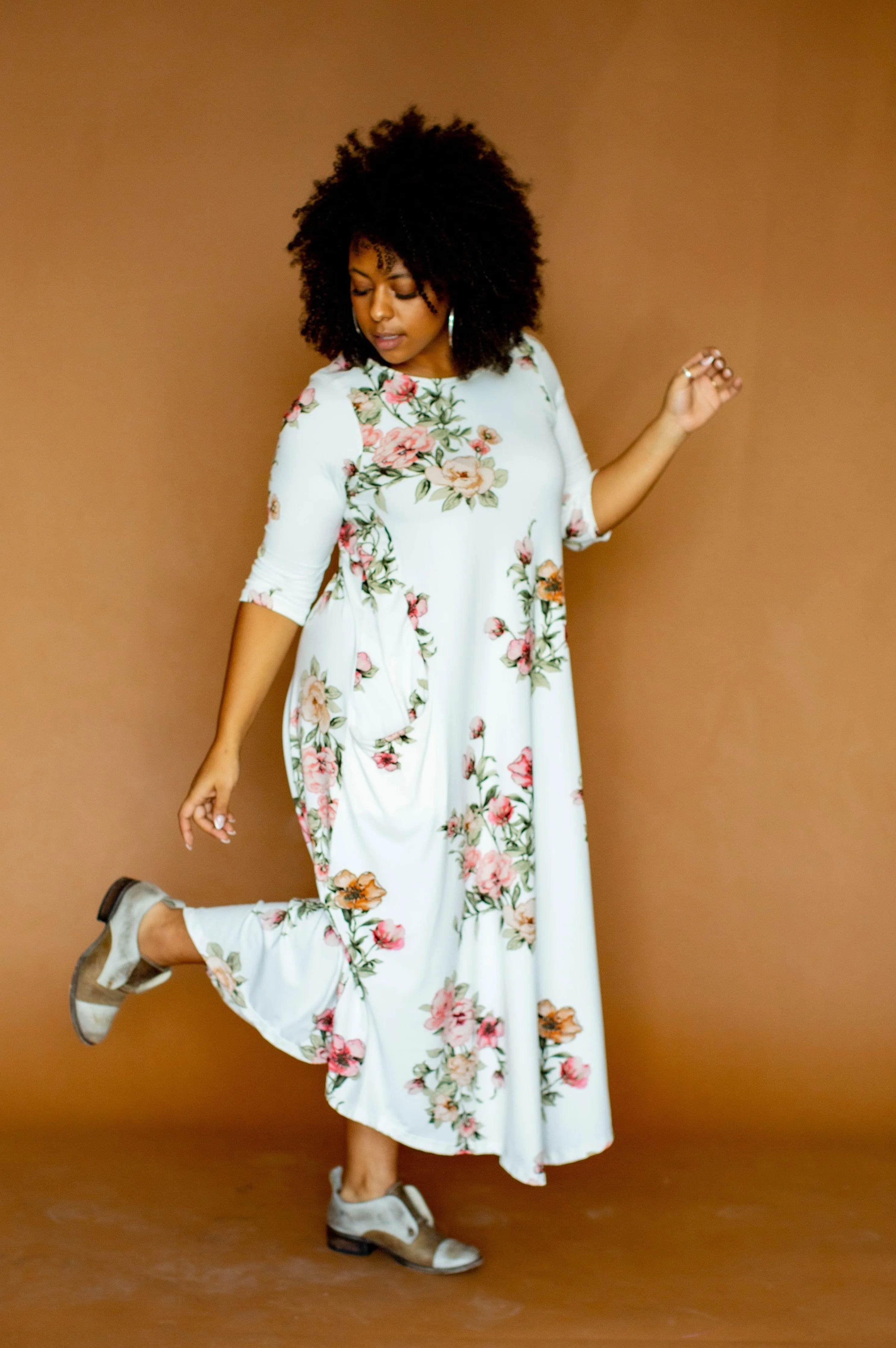 Jessi Dress White Floral Sketch