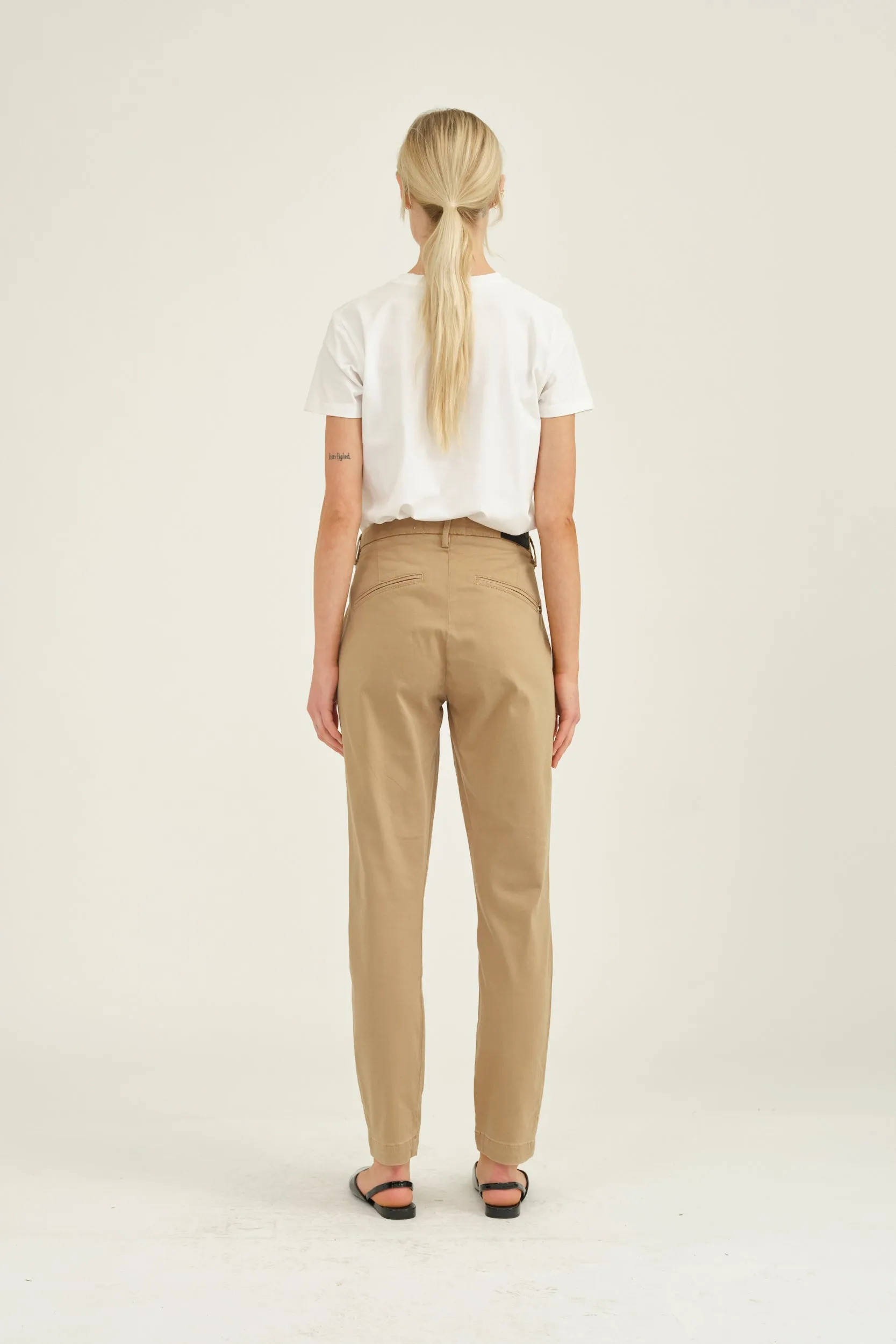 PD-Anika Support Chino - Lead Brown