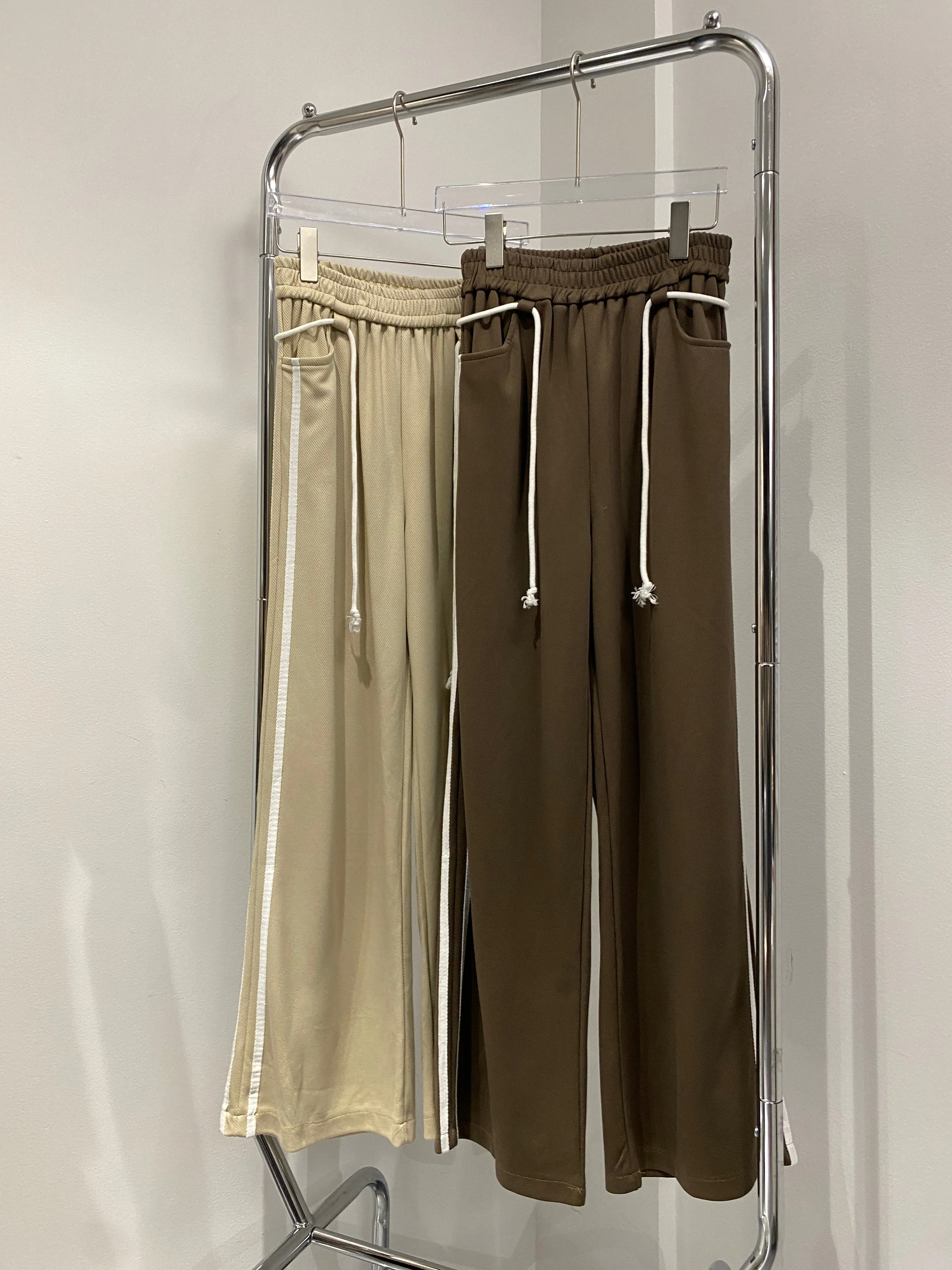 Side Striped Wide Leg Sweatpants - Cocoa