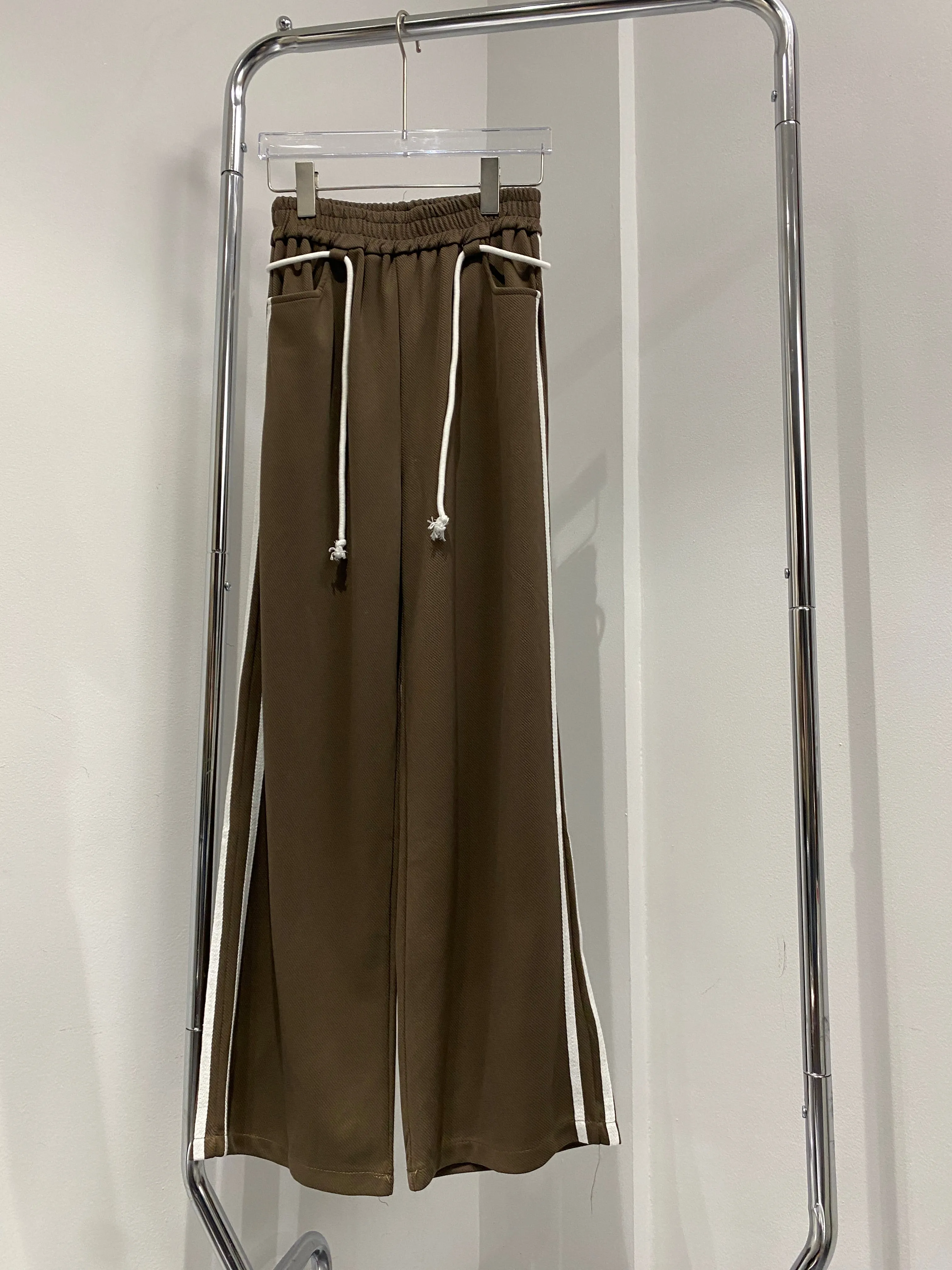 Side Striped Wide Leg Sweatpants - Cocoa