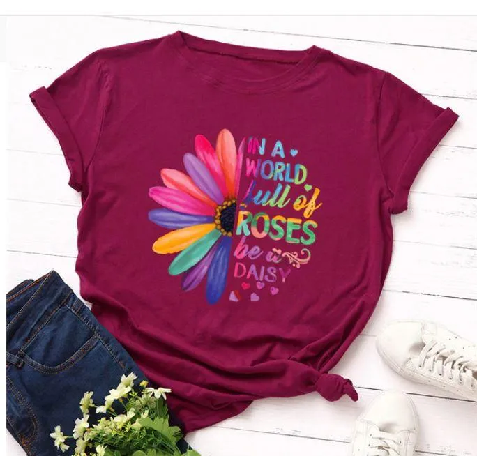 Women Stunning Roses Daisies T Shirt- Be different
