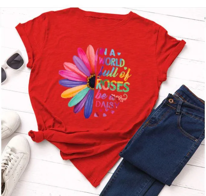 Women Stunning Roses Daisies T Shirt- Be different